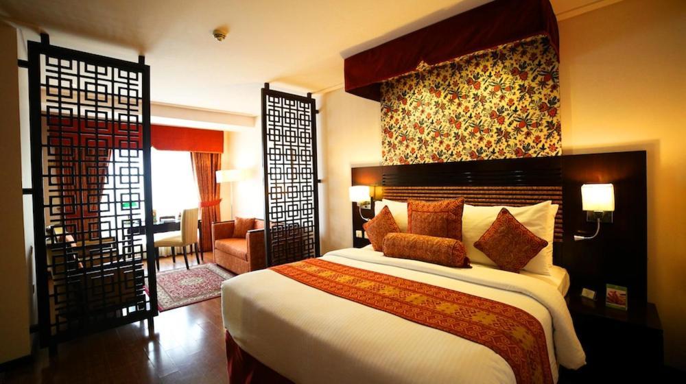 Park Lane Hotel Lahor Dış mekan fotoğraf