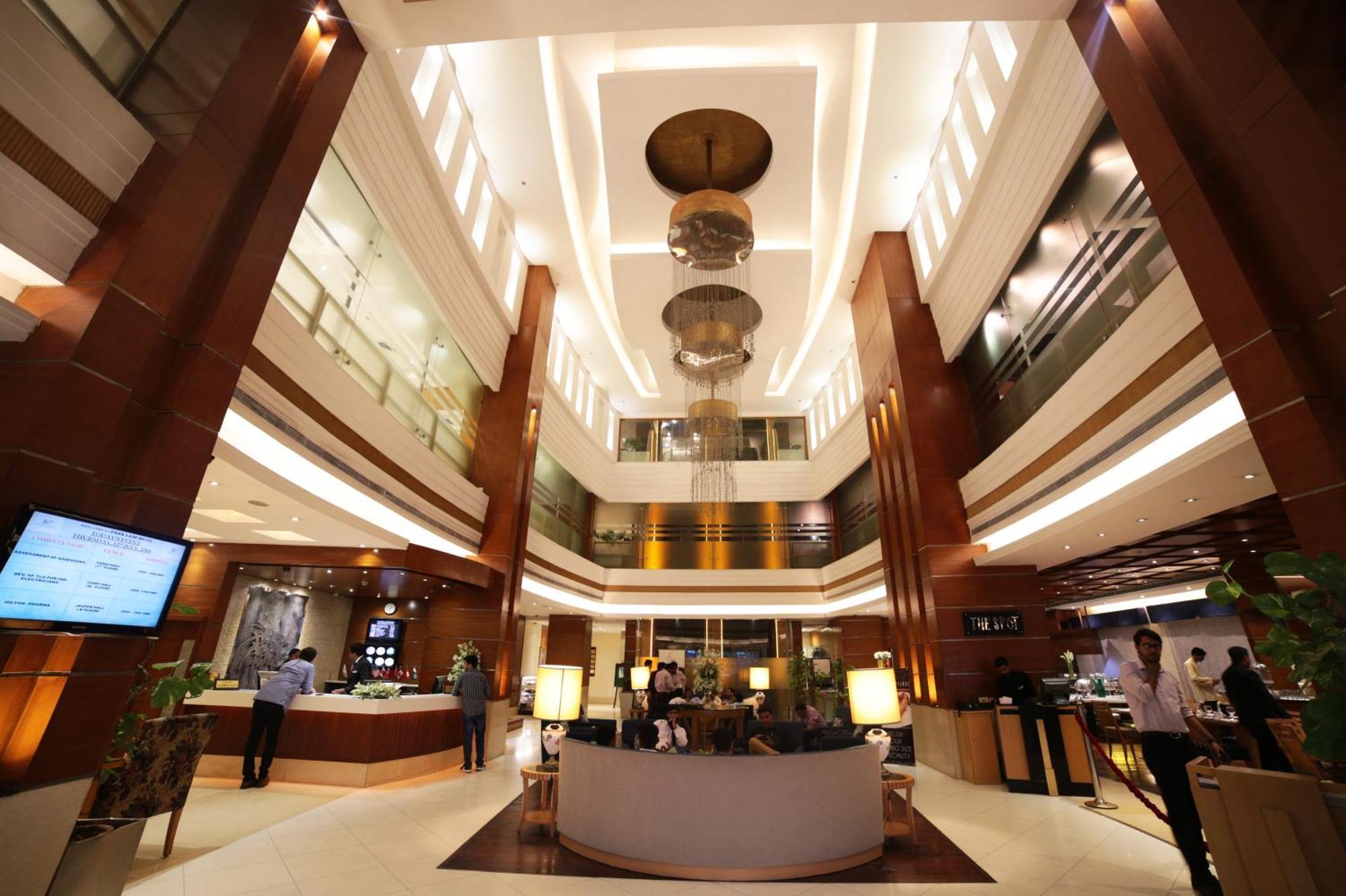 Park Lane Hotel Lahor Dış mekan fotoğraf